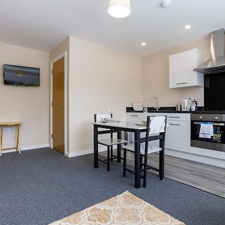 Bright & Spacious 1 Bedroom Manchester Apartment エクステリア 写真